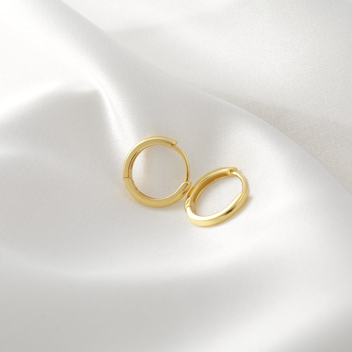 Huggie Hoop Earrings (Pair)