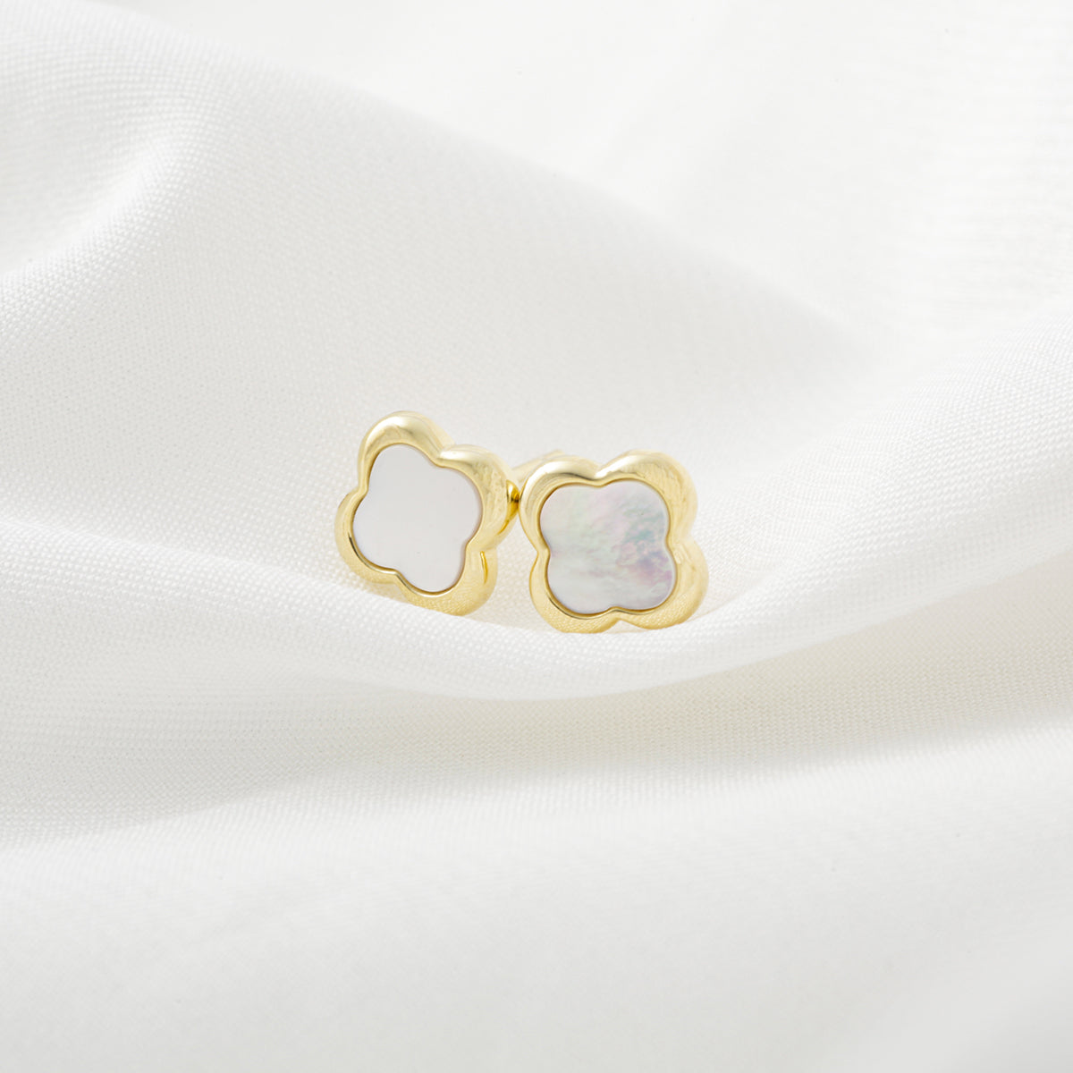Clover Stud (Pair)