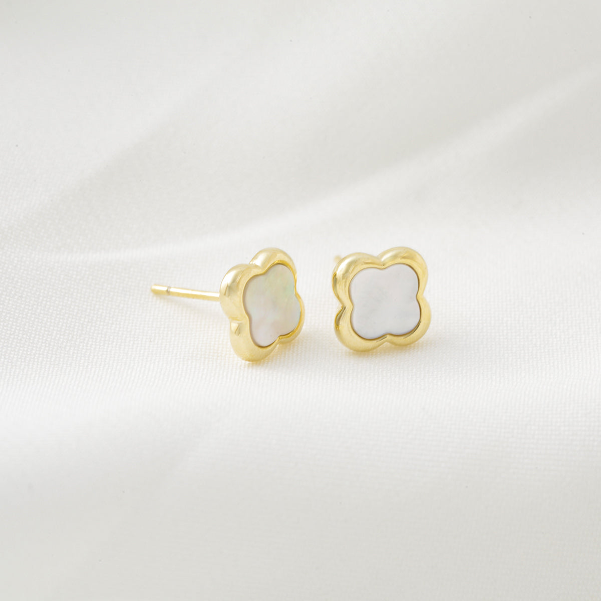 Clover Stud (Pair)
